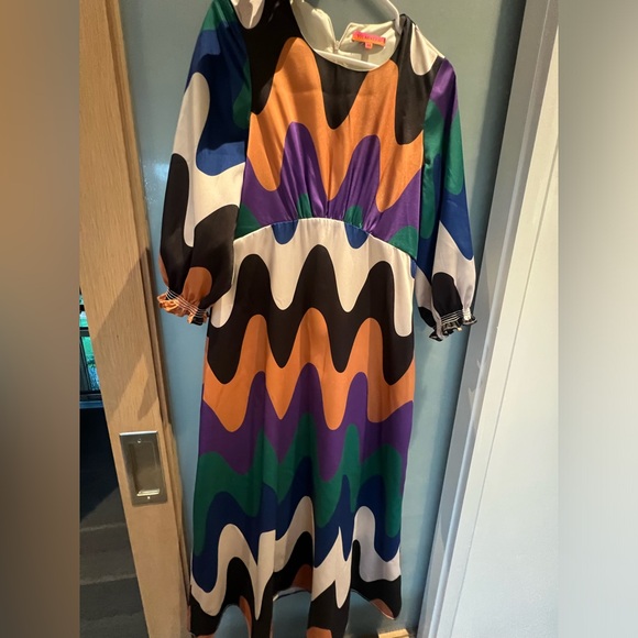 Vilagallo Kara Dress in Giglio in White | Size 44 - Picture 2 of 8